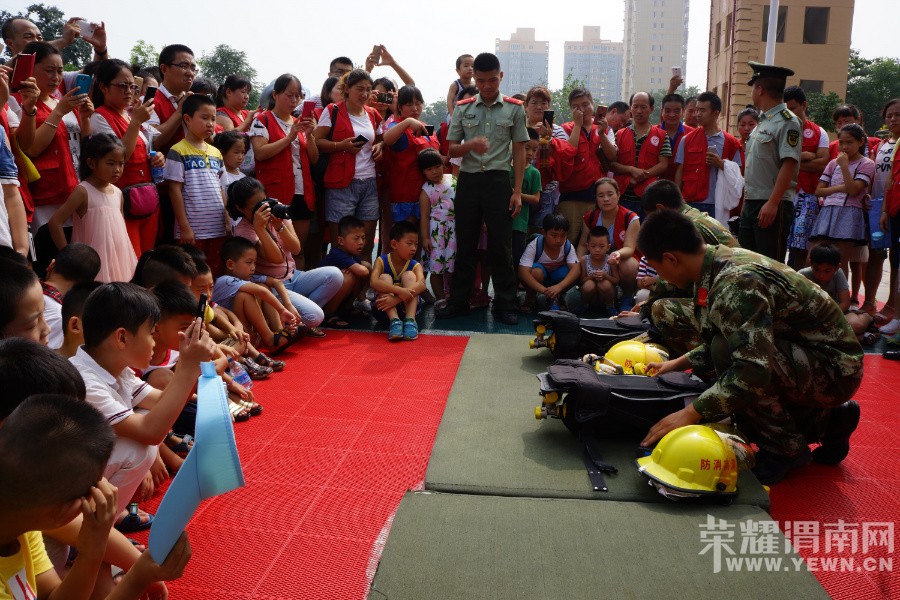 ������СС����Ա�����ڻԲ��������������˲�俴���