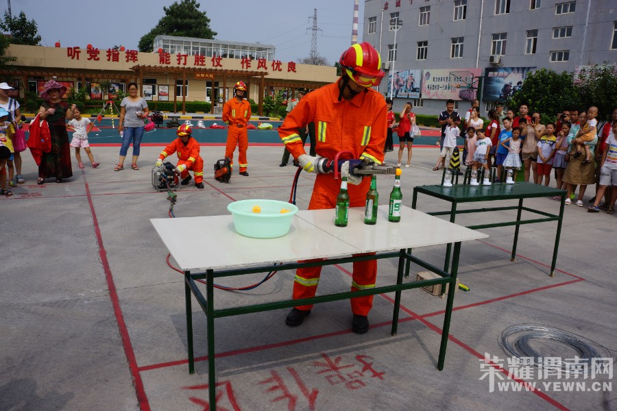 ������СС����Ա�����ڻԲ��������������˲�俴���