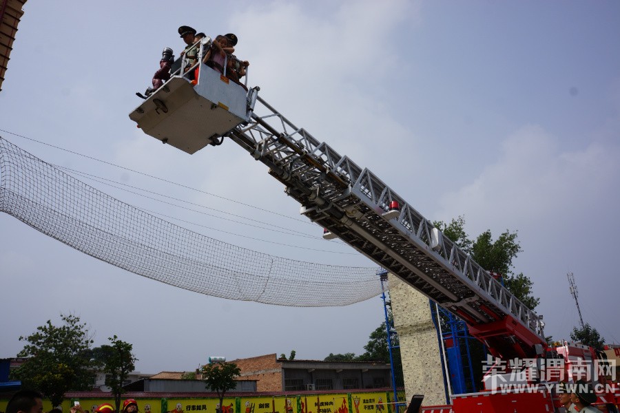 ������СС����Ա�����ڻԲ��������������˲�俴���