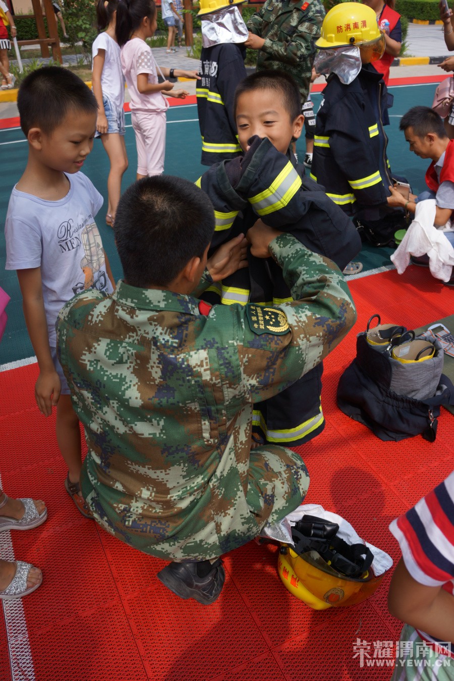 ������СС����Ա�����ڻԲ��������������˲�俴���