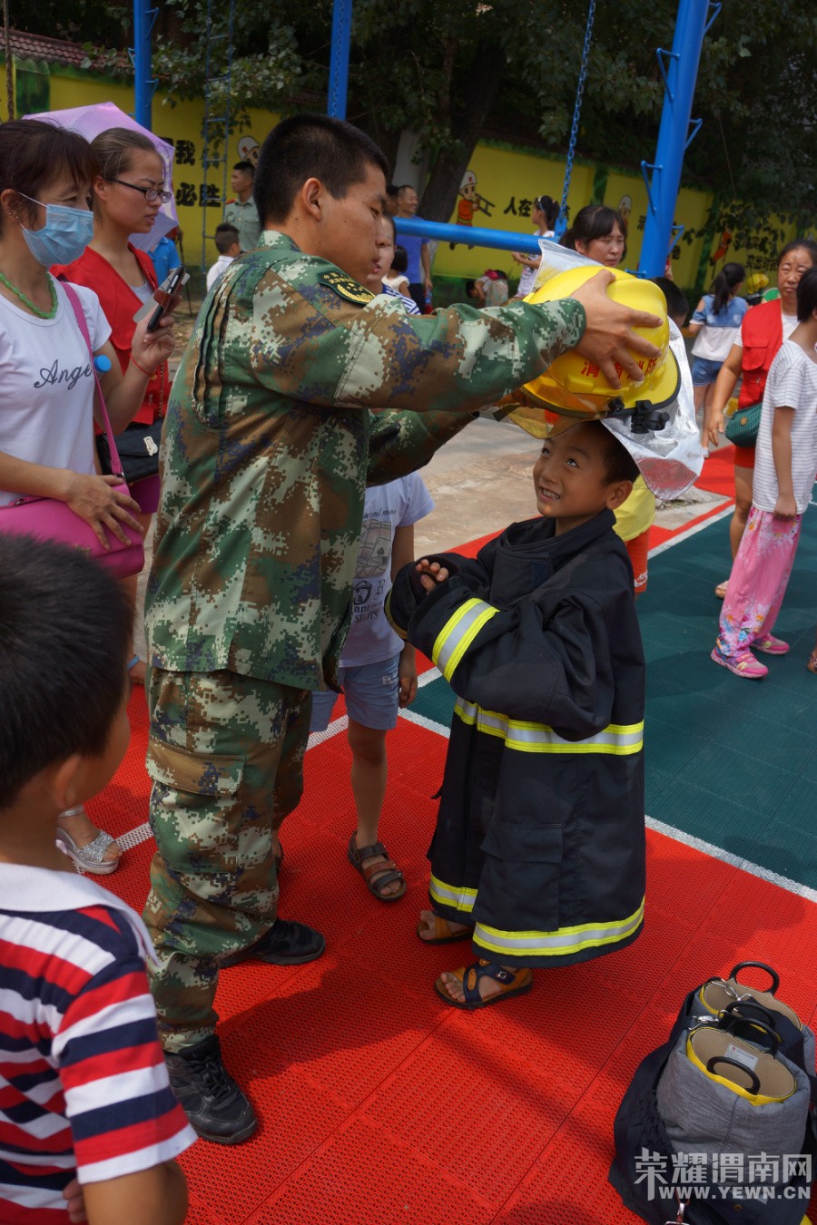 ������СС����Ա�����ڻԲ��������������˲�俴���