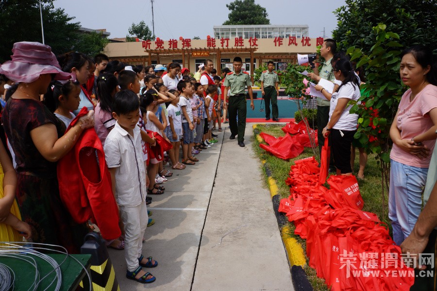 ������СС����Ա�����ڻԲ��������������˲�俴���