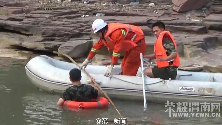 ��һ�����磡����һС���º���Ӿ������������