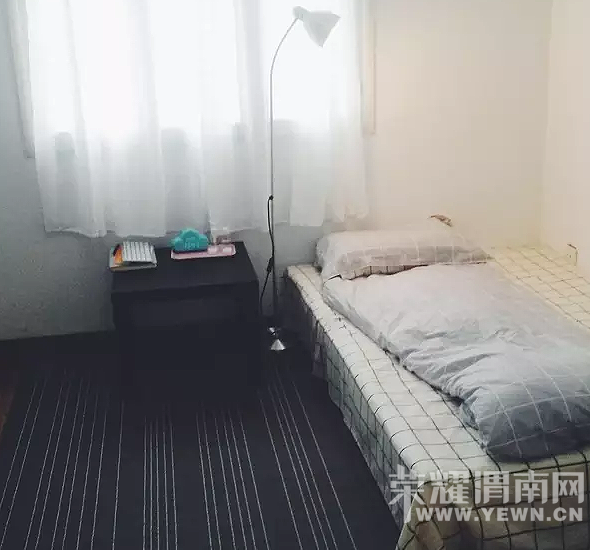 700Ԫ�͸������ô�и���ĳ��ⷿ���ձ�ҵ��90�����Ӳ����ˡ�