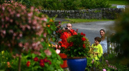 ũ��СԺ�����������鿥�ӸУ��ɾն����£���Ȼ����ɽ~