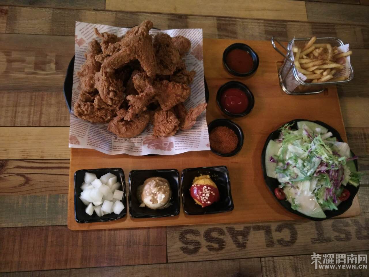 �������ˣ�һ�ݾ���ը���ײͣ�������С�룬ʲô����