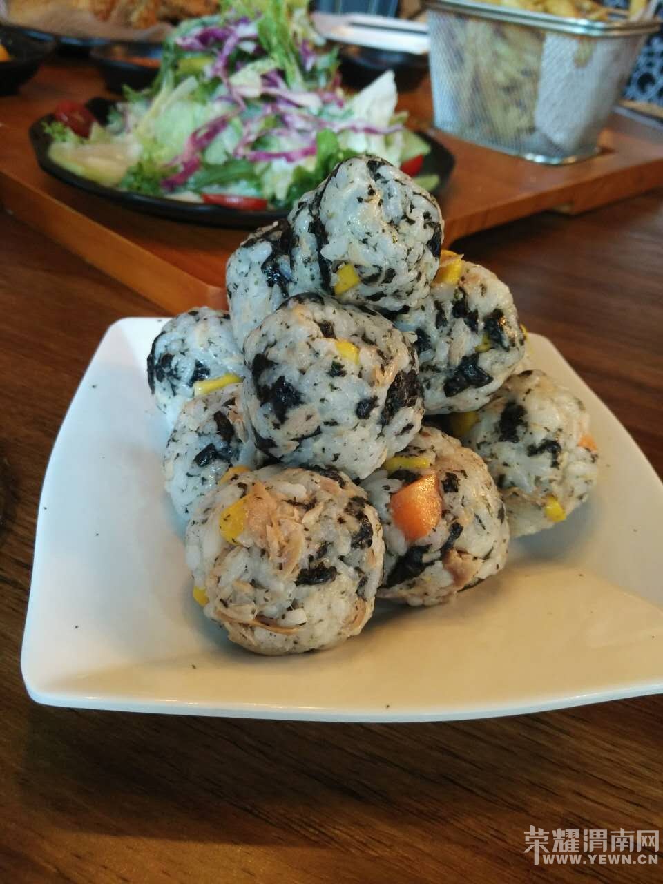 ����С���ӣ��˼���ʵ�з��ţ��ֳ����Ƶģ������ϣ���������ʵ��