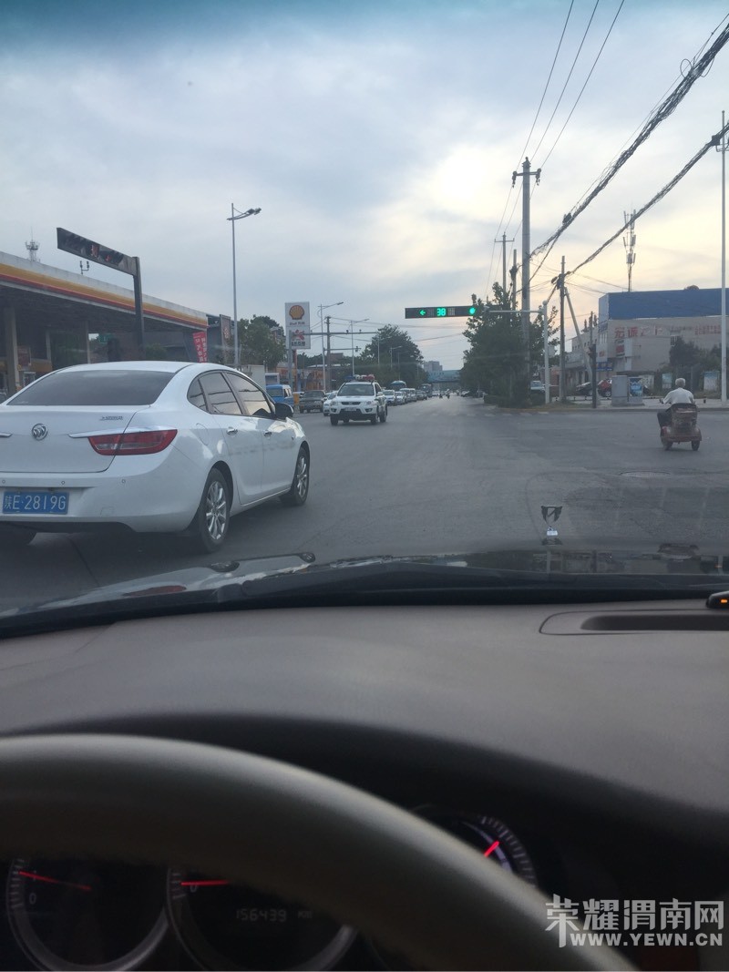 �ѵ�����Υ���˲����������У�