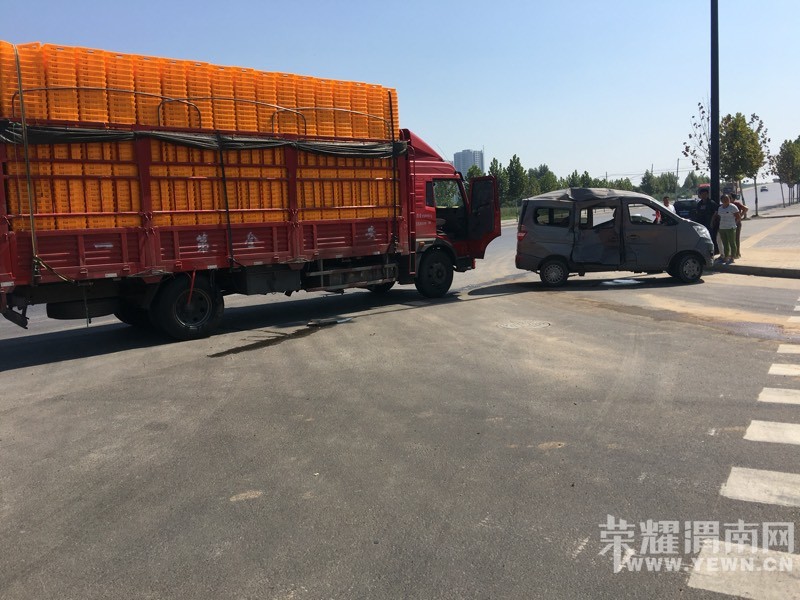 �ǹ���310������·ʮ�ְ�������������Ա�ϾȻ���������