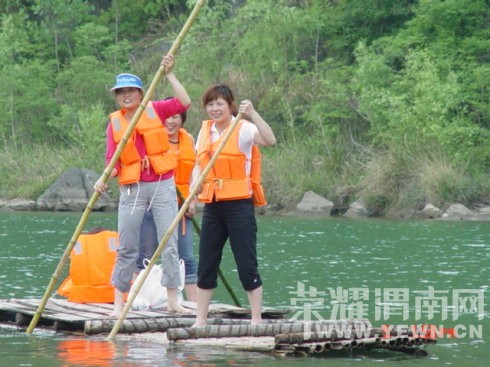 ������ڡ�9.16-17������|�񷤷���С�콭��ʯ�ź�������Ͽ�;������