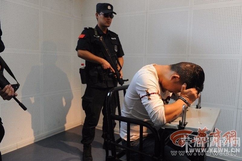 ����2��Ů�������ݲ���ɱ�� 10���3���ӷ�����