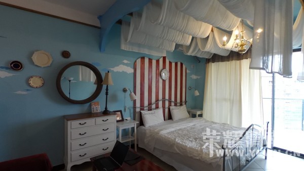 �����Ŷ��˶�ʵ�һ�����У��Ȼ�������