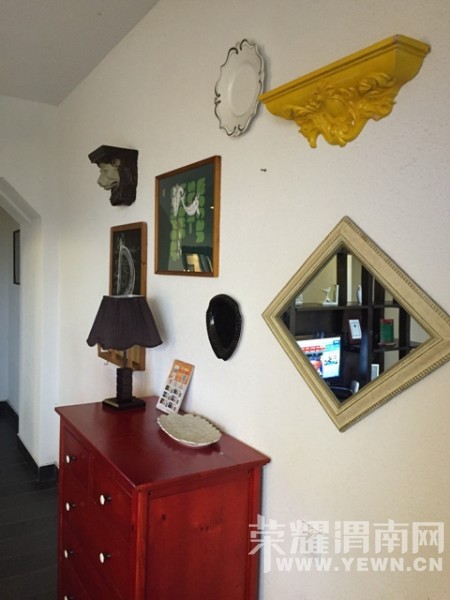 �����Ŷ��˶�ʵ�һ�����У��Ȼ�������