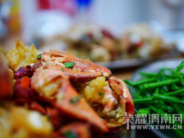 �����Ŷ��˶�ʵ�һ�����У��Ȼ�������