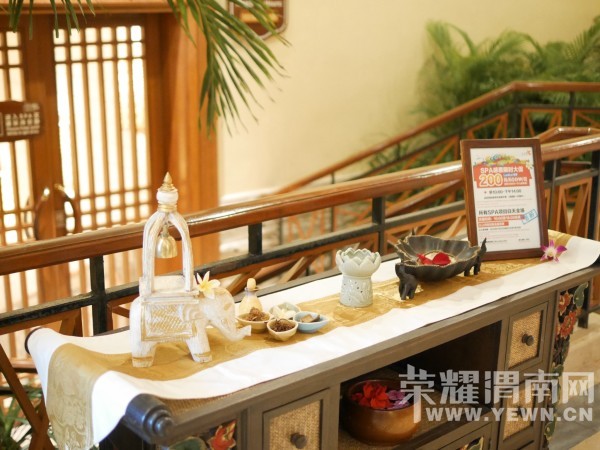 �����Ŷ��˶�ʵ�һ�����У��Ȼ�������