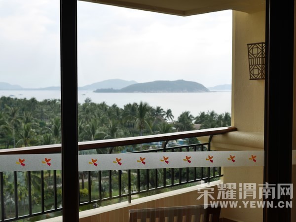 �����Ŷ��˶�ʵ�һ�����У��Ȼ�������