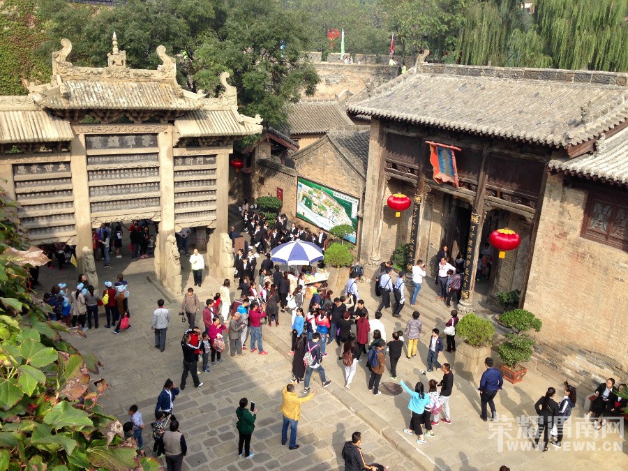 �ʳ��ฮ����Ů�ɺ������ӣ������£�����ʯ��