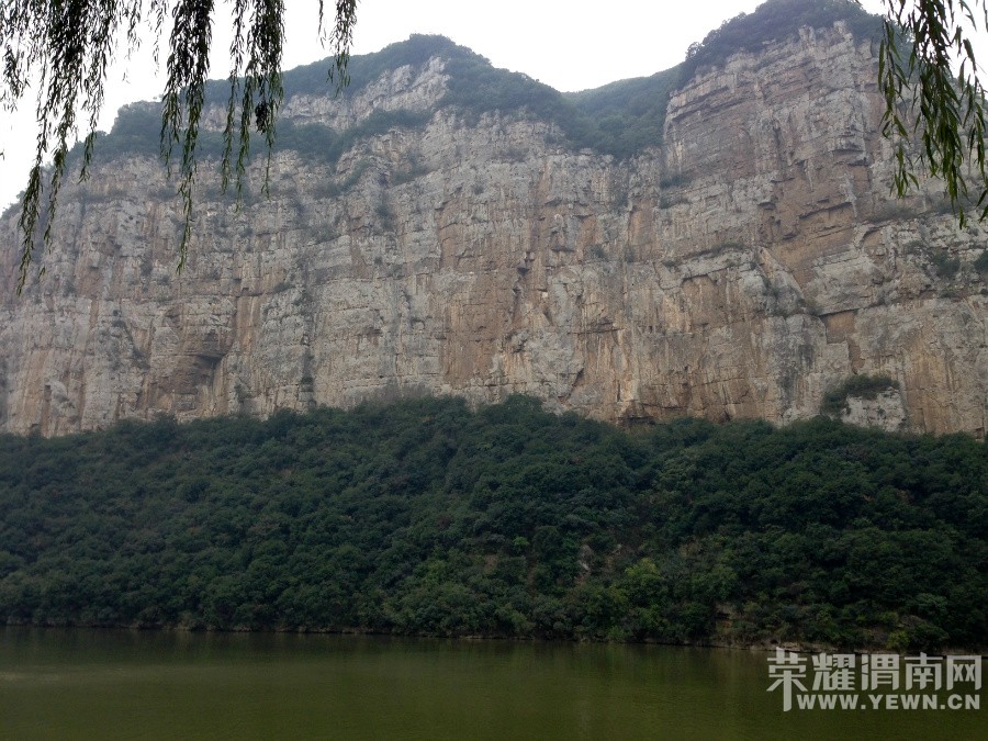 �ʳ��ฮ����Ů�ɺ������ӣ������£�����ʯ��