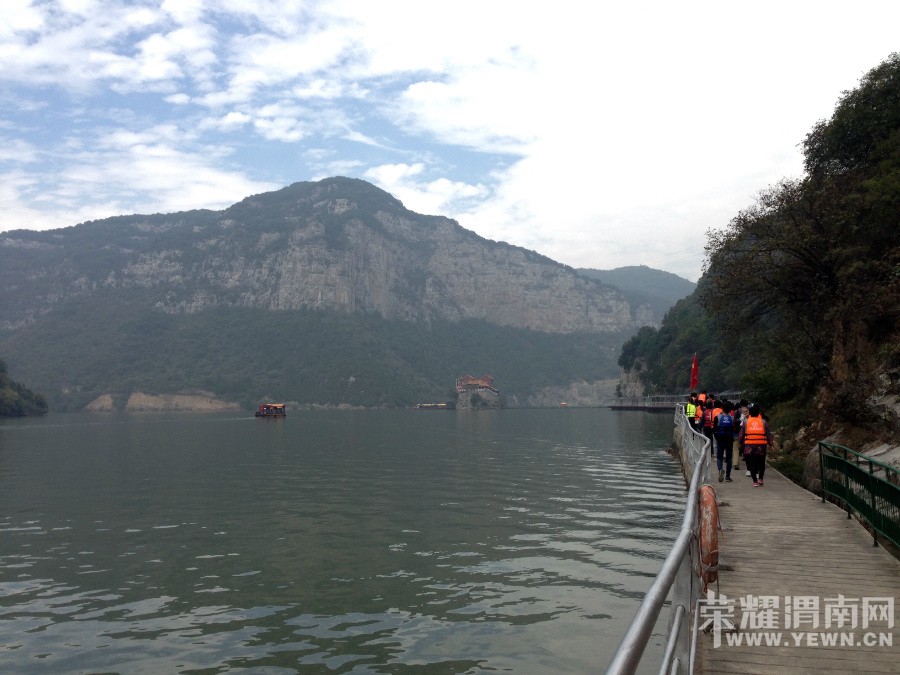 �ʳ��ฮ����Ů�ɺ������ӣ������£�����ʯ��