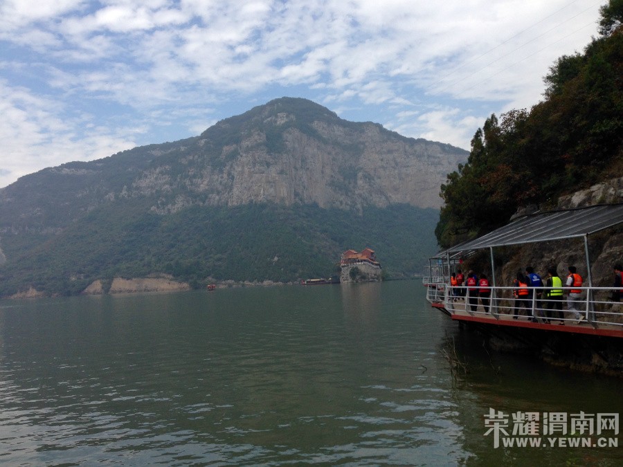 �ʳ��ฮ����Ů�ɺ������ӣ������£�����ʯ��