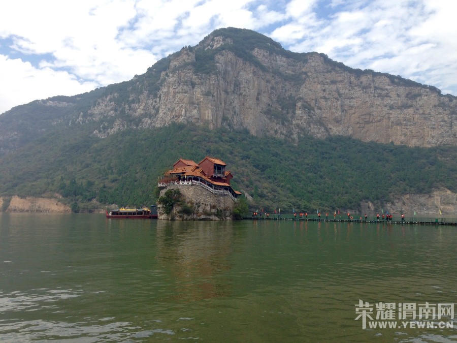 �ʳ��ฮ����Ů�ɺ������ӣ������£�����ʯ��