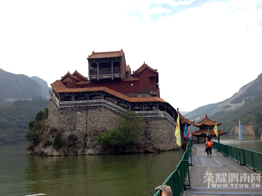 �ʳ��ฮ����Ů�ɺ������ӣ������£�����ʯ��