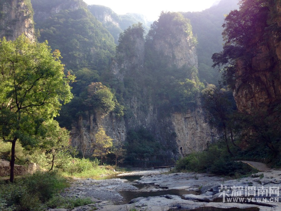 �ʳ��ฮ����Ů�ɺ������ӣ������£�����ʯ��