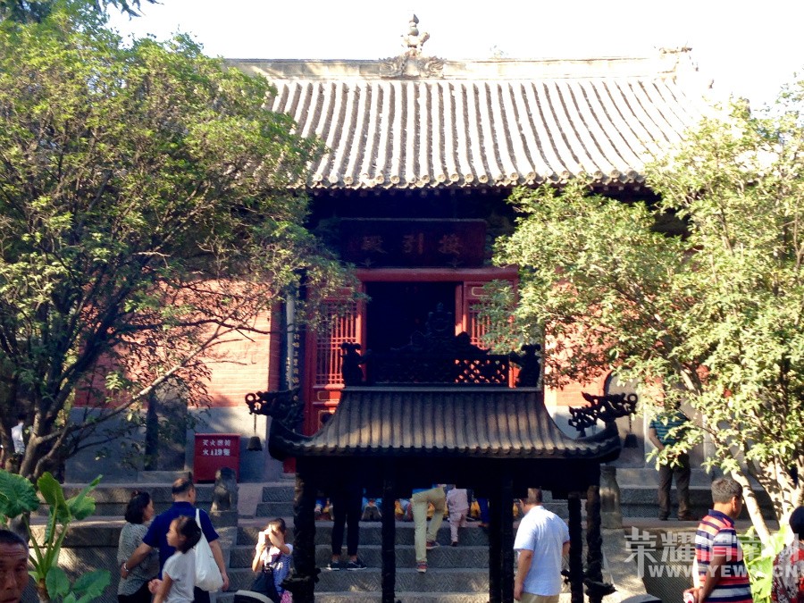 �ʳ��ฮ����Ů�ɺ������ӣ������£�����ʯ��<1>