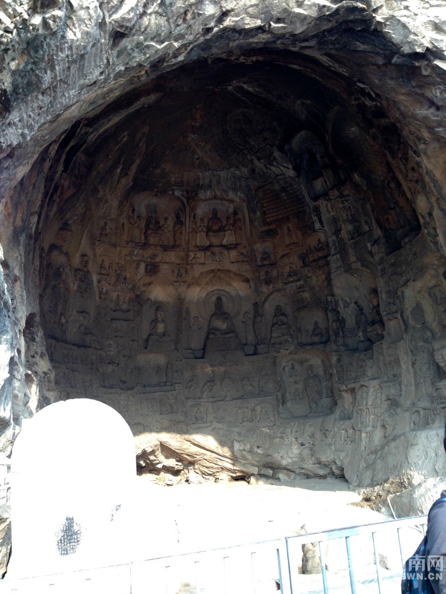 �ʳ��ฮ����Ů�ɺ������ӣ������£�����ʯ��<1>