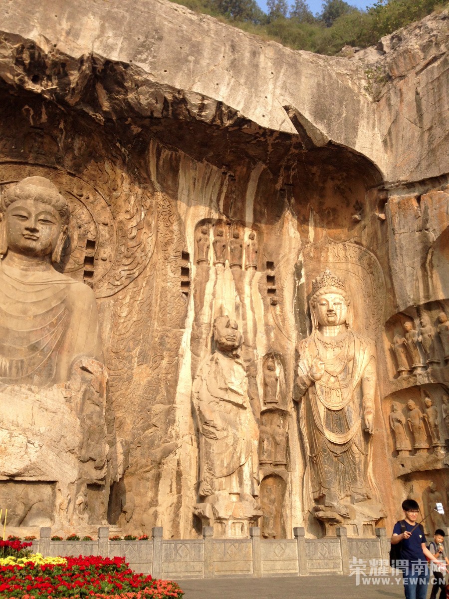 �ʳ��ฮ����Ů�ɺ������ӣ������£�����ʯ��<1>