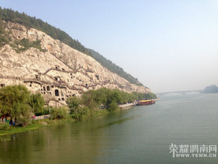 �ʳ��ฮ����Ů�ɺ������ӣ������£�����ʯ��<1>