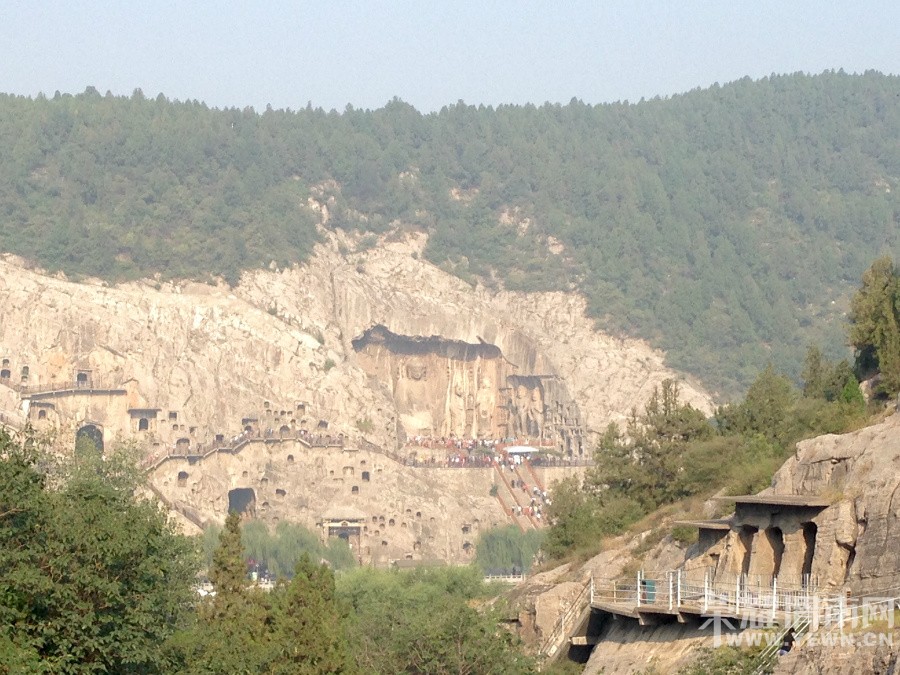 �ʳ��ฮ����Ů�ɺ������ӣ������£�����ʯ��<1>