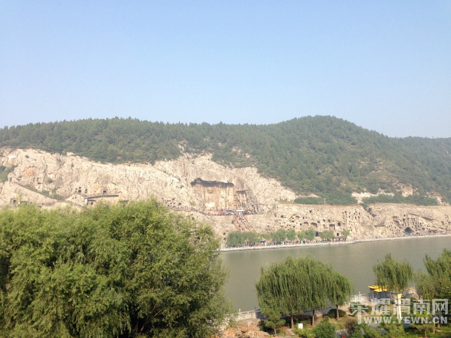 �ʳ��ฮ����Ů�ɺ������ӣ������£�����ʯ��<1>