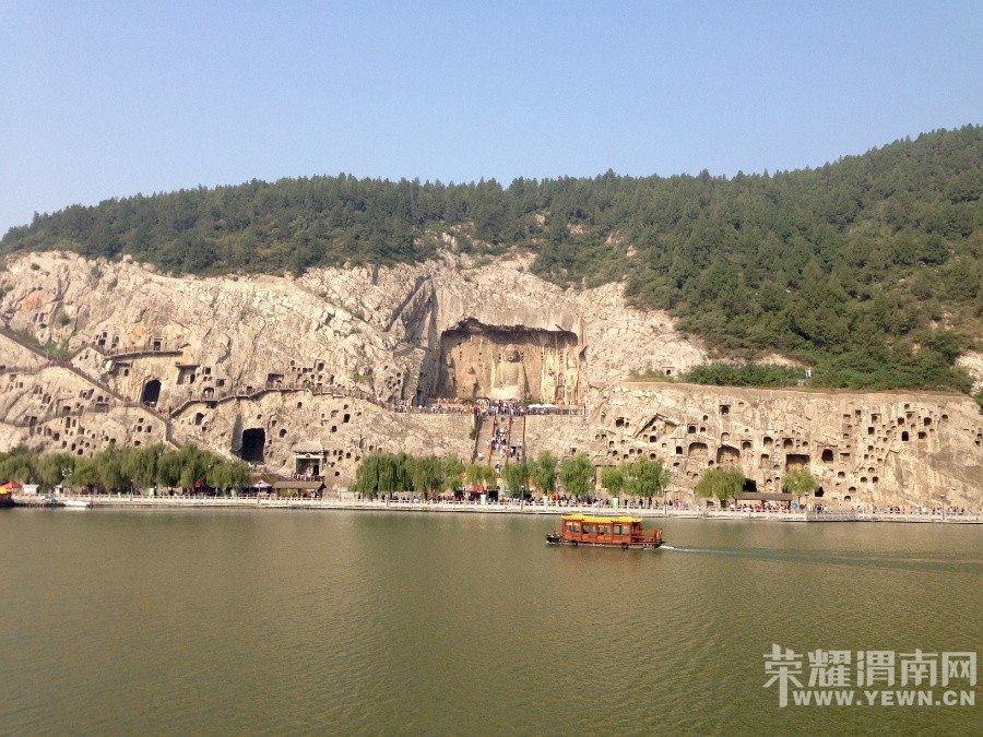 �ʳ��ฮ����Ů�ɺ������ӣ������£�����ʯ��<1>