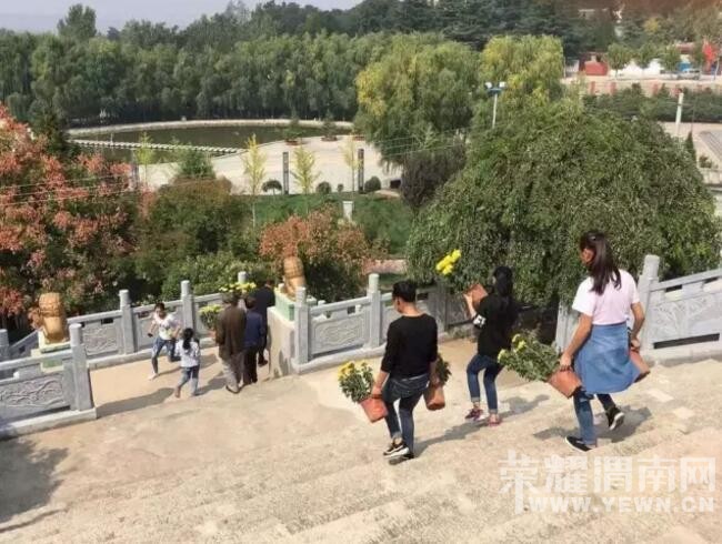 μ���ֲ���гһĻ ������ʿ���ڻ��ܱ��οͱ���