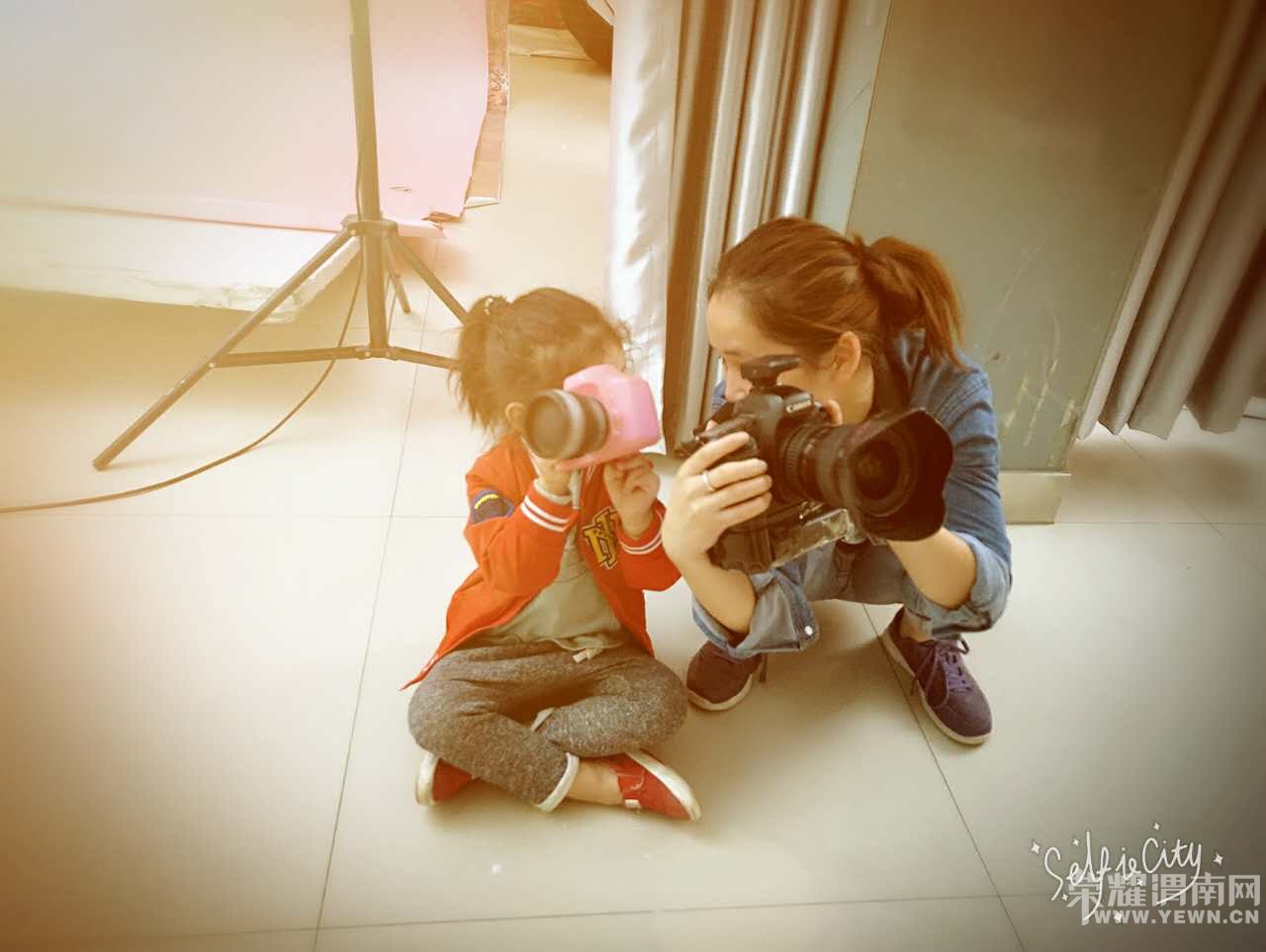 ���У������ľٶ�˲������ʯ�����ü�����