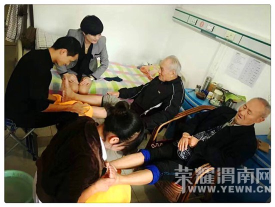 �ž�������˼�ף�μ����ˮˮ��������Ϊ����Ժ�����װ��ģ�