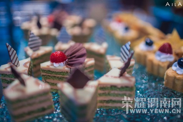 ���Ƕ��ͱ��Ƕ����Ѻ������ѵ�����֮��