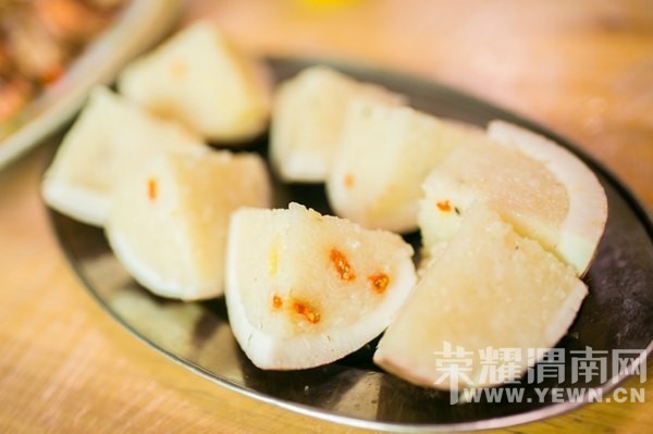 ���Ƕ��ͱ��Ƕ����Ѻ������ѵ�����֮��