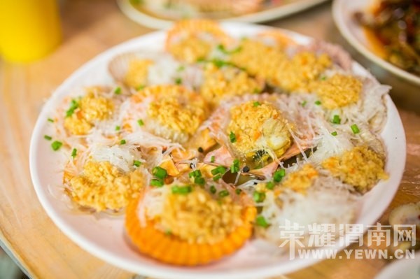 ���Ƕ��ͱ��Ƕ����Ѻ������ѵ�����֮��