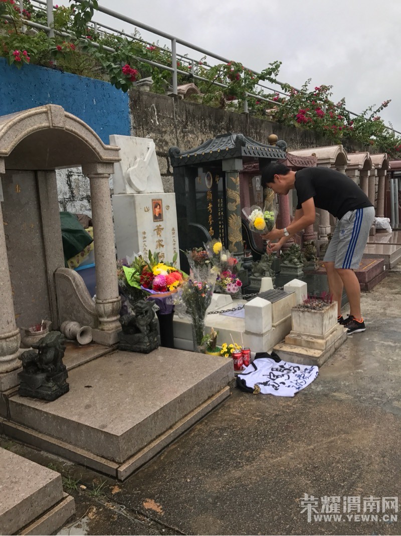154354y05x686p06xhycwp.jpg