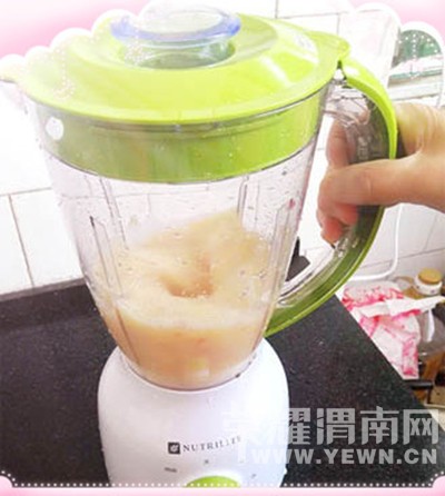 ����������������С��ʹ�ҷ�������ƻ��֭��ȫ����