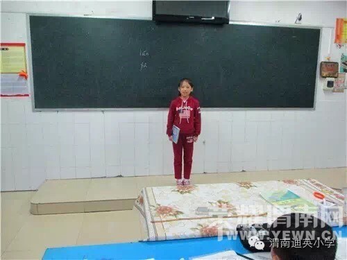 Сѧ�����䱳�л