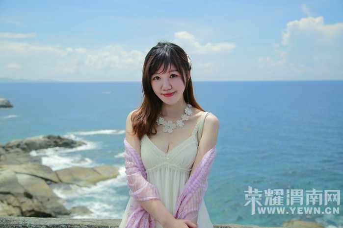 ���Լ�һ���λ�֮�á��ᴩ��γ18��