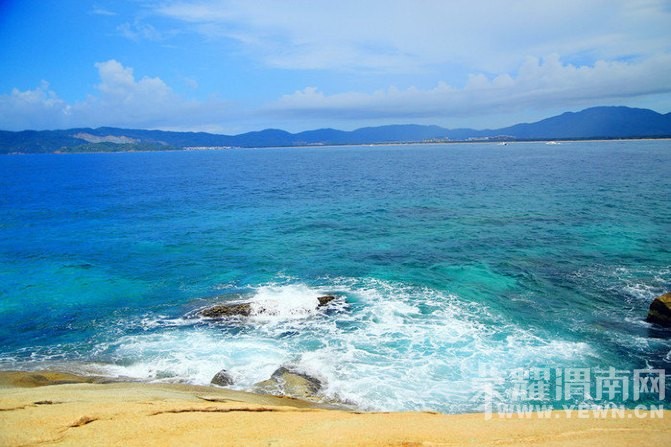 ���Լ�һ���λ�֮�á��ᴩ��γ18��