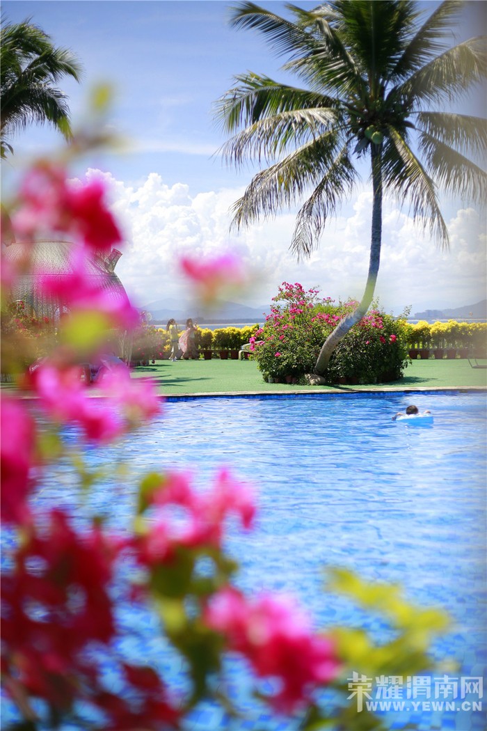 ���Լ�һ���λ�֮�á��ᴩ��γ18��