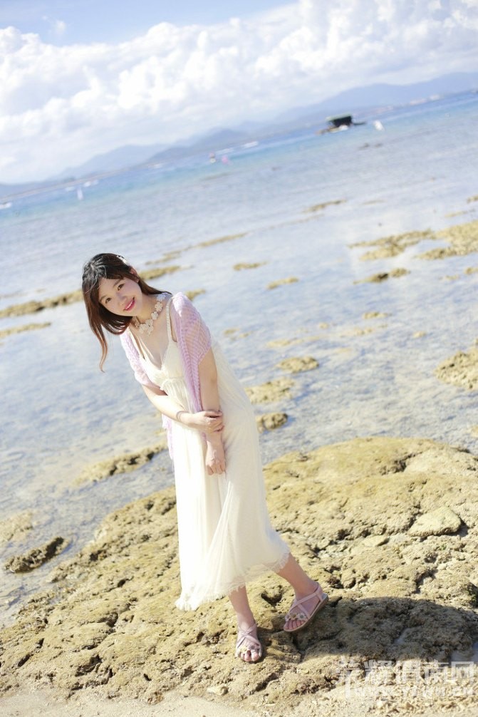 ���Լ�һ���λ�֮�á��ᴩ��γ18��