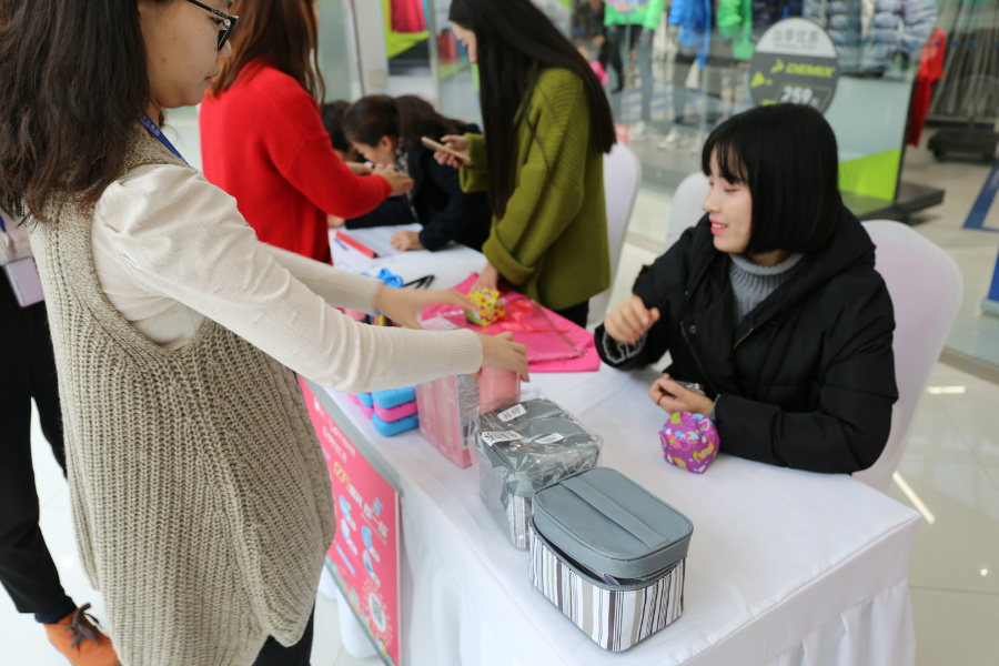 ���ɷ�11�� ȫ����ڡ����ʽ�����㳡��Ļ������6000�̼�