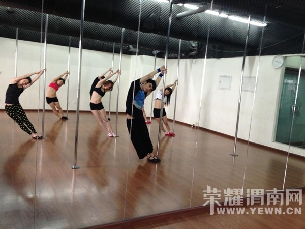 Լ�𣿽������ں�С������һ��������ɣ�