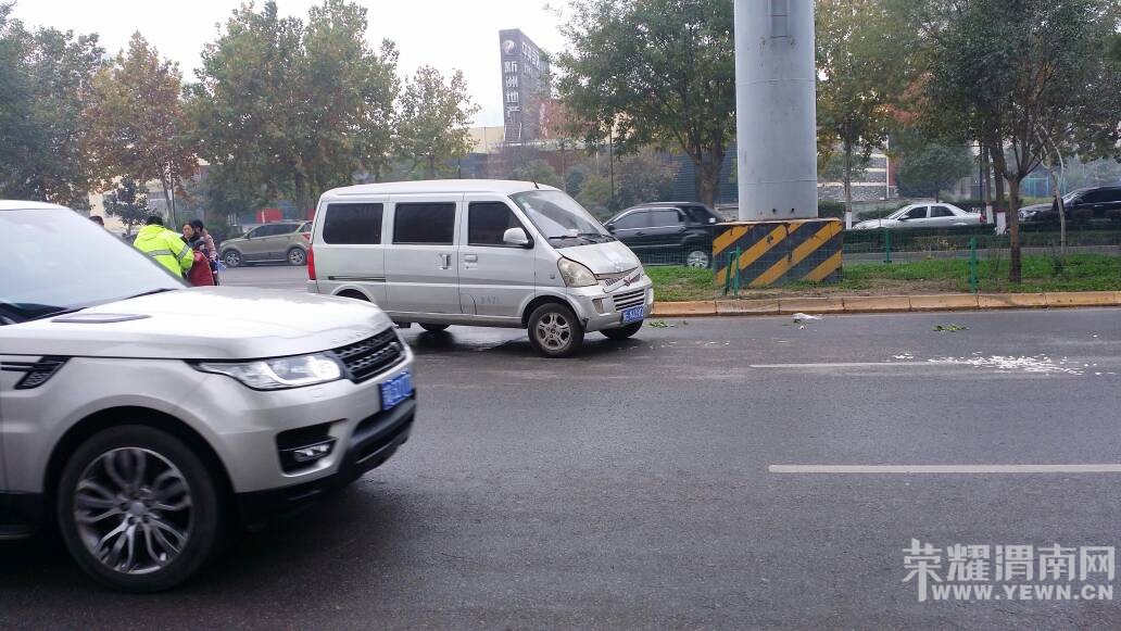 �ֳ�·�жβ��г�����·�ڷ�����������Ҷ�ע�ⰲȫ��
